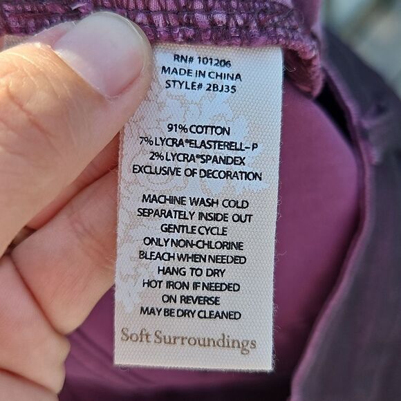 Soft Surroundings Size 6 Purple Lace Applique Ankle Pants - Picture 8 of 8